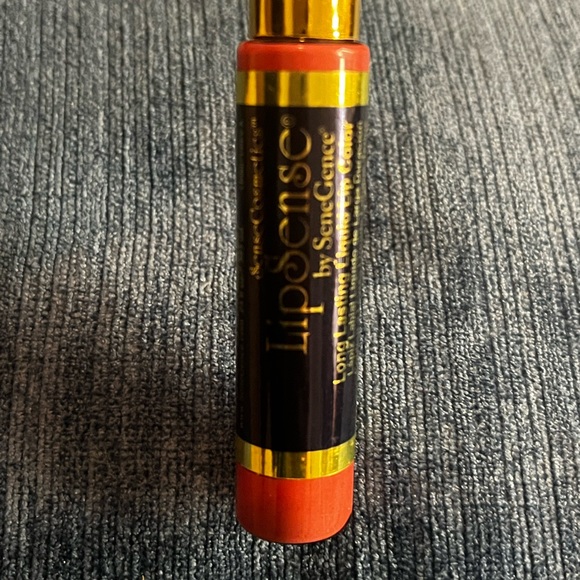 Lipsense - Picture 5 of 5